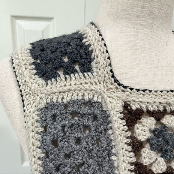 Granny Square Pullover Sleeveless Top Sweater Vest - Picture 6 of 10